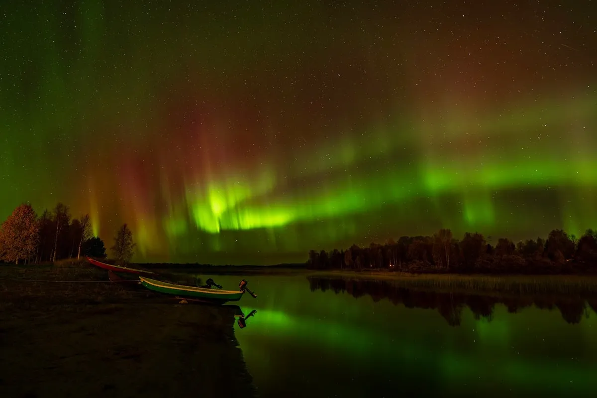aurora borealis, nature, northern lights, night, green, finland, starry sky, black, reflection, autumn, horizon, calm, river, space, trees, universe, beauty, my