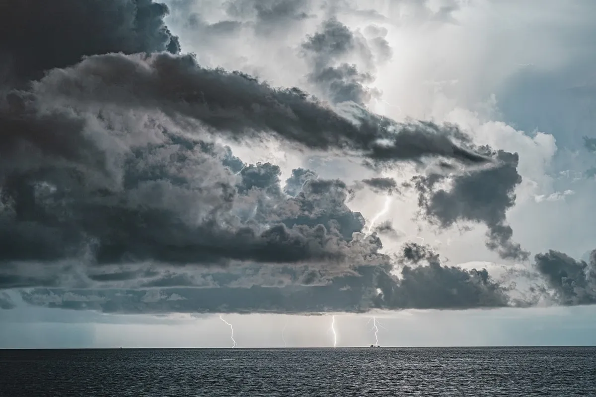海、雷、雷雲、暗い雲、自然、雷、雨、暗い夜、自然、台湾